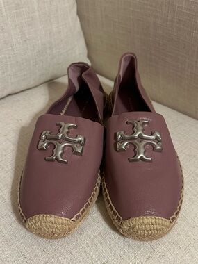 Women’s Size 8 Tory Burch Leather Espadrilles with Silver Logo